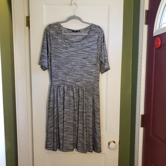 Apt. 9 Dresses & Skirts - EUC women's Apt. 9 dress